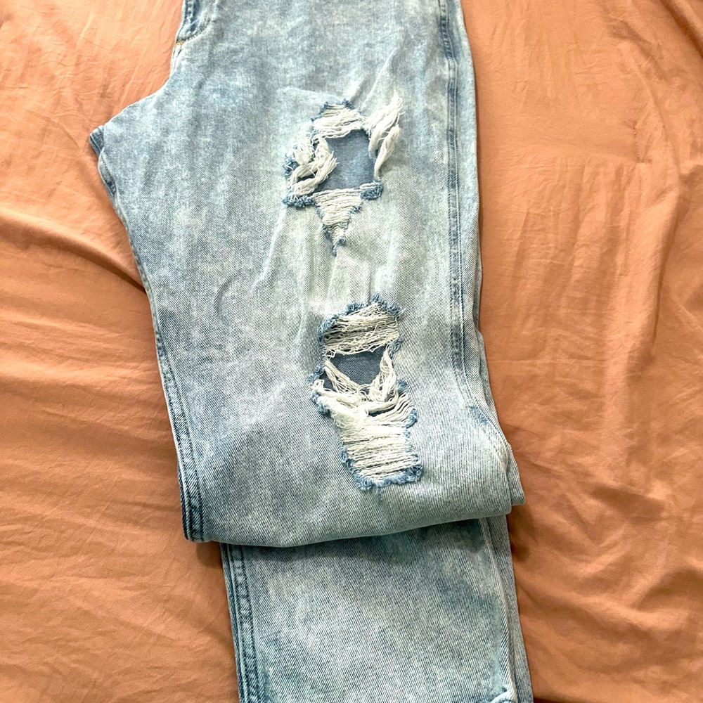 Ash washed Hollister ripped jeans